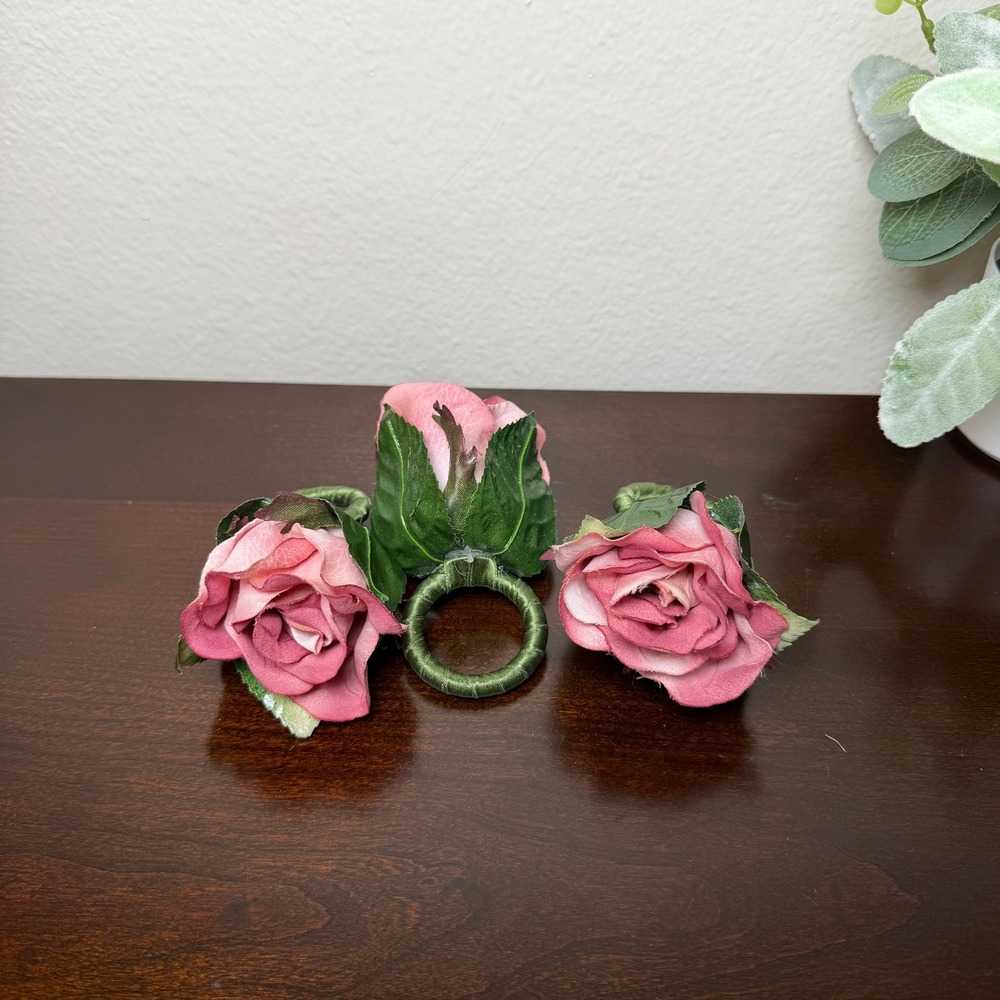 Set of‎ 3 Pink Silk Rose Napkin Rings Floral Garden Wedding Table Decor Green